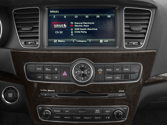 2014 Kia Cadenza Premium photo 3