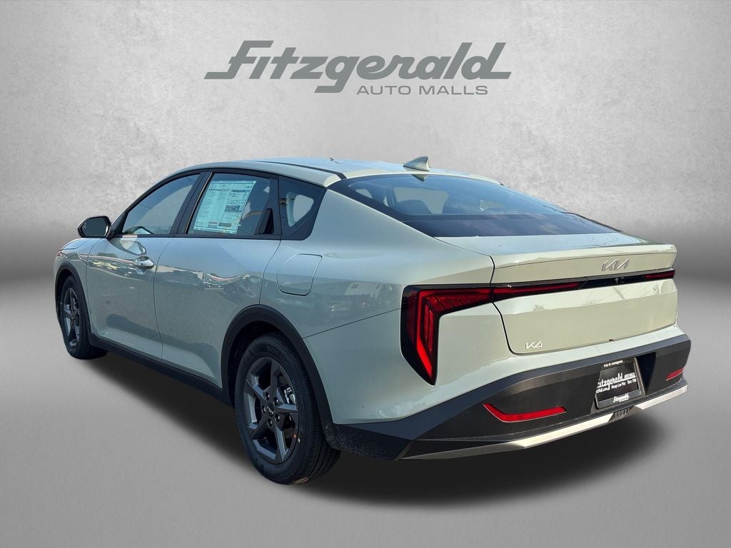 2026 Kia K4 LXS