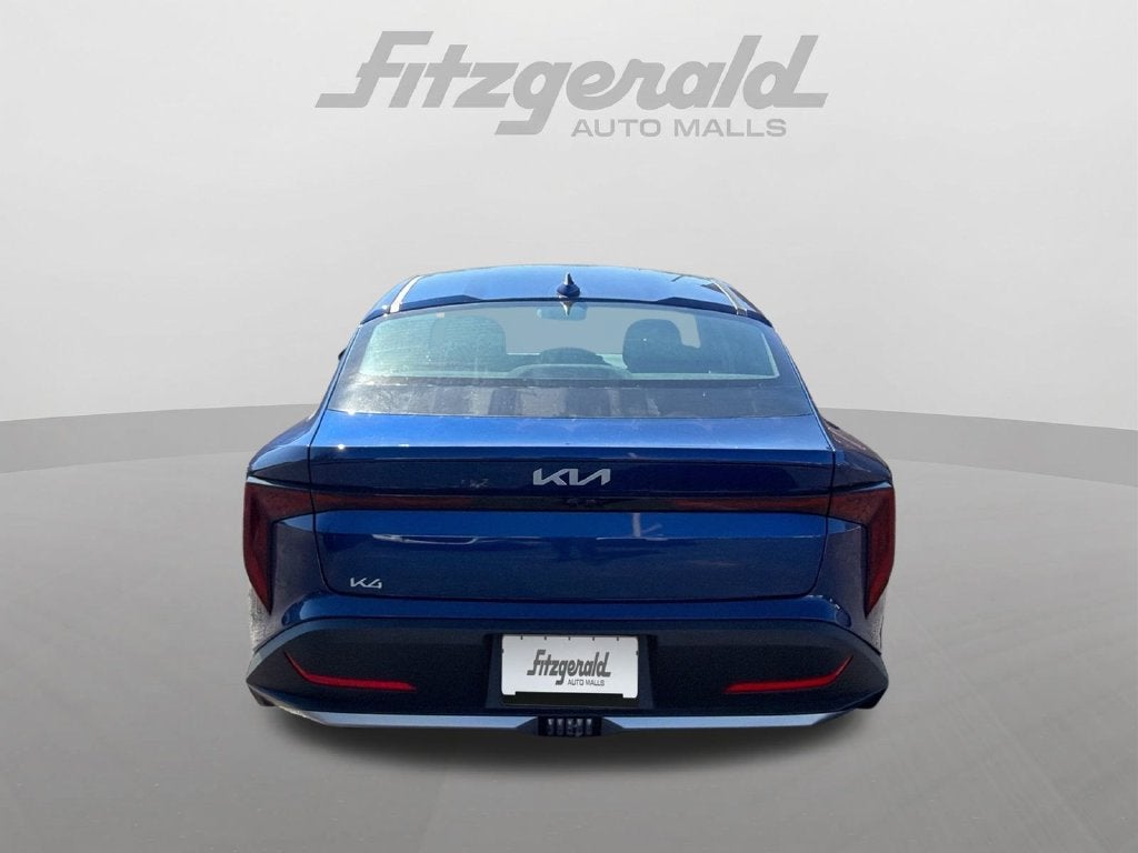 2026 Kia K4 LXS
