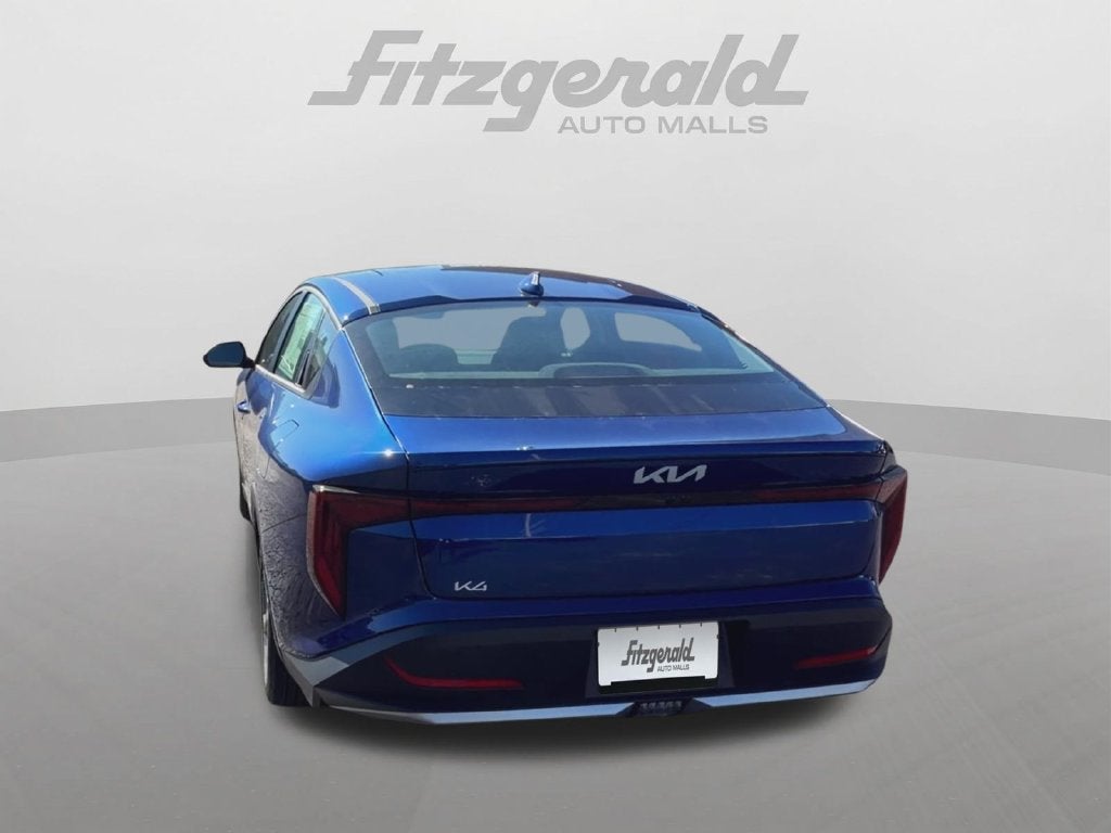 2026 Kia K4 LXS