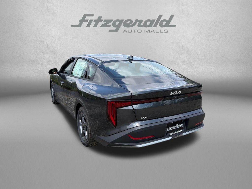 2026 Kia K4 LXS