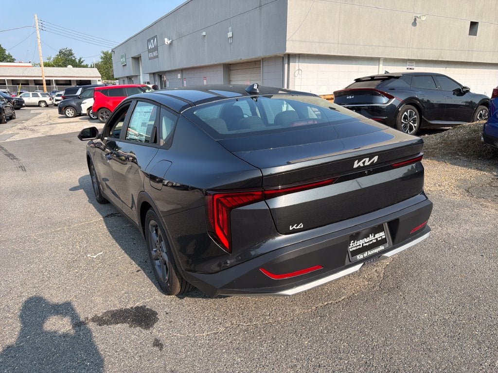 2026 Kia K4 LXS