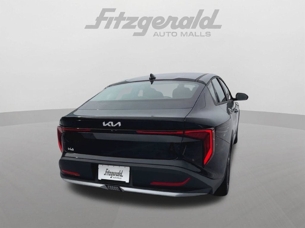 2026 Kia K4 EX