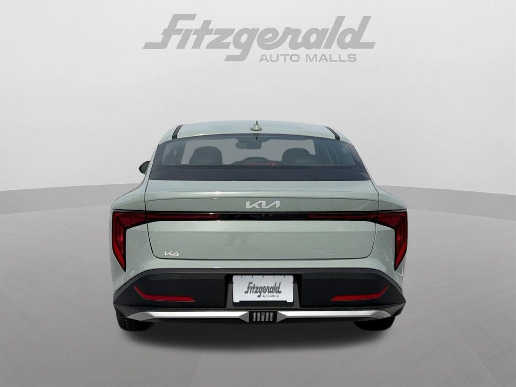 2026 Kia K4 EX