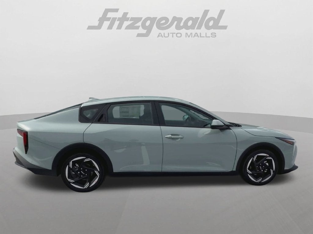 2026 Kia K4 EX