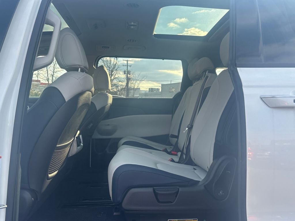 2026 Kia Carnival SX