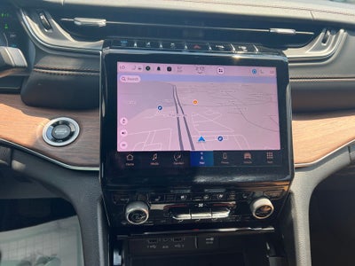 2022 Jeep Grand Cherokee Base