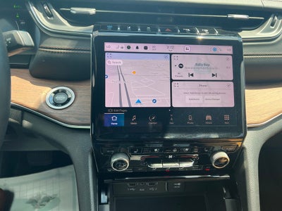 2022 Jeep Grand Cherokee Base