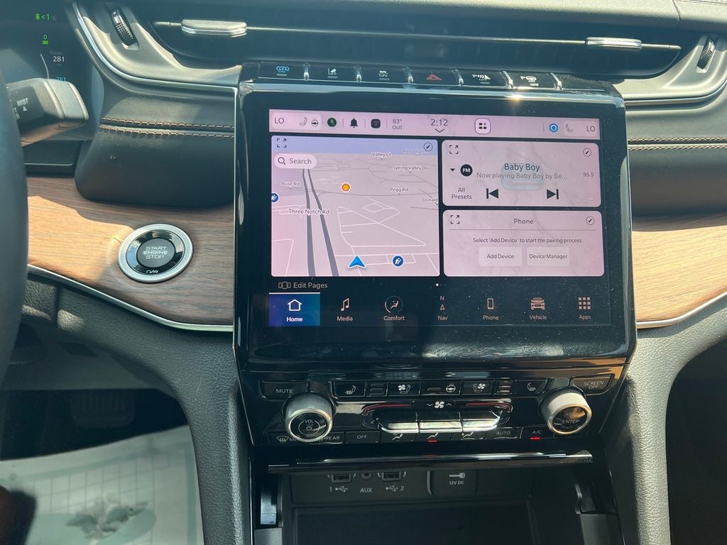 2022 Jeep Grand Cherokee Base