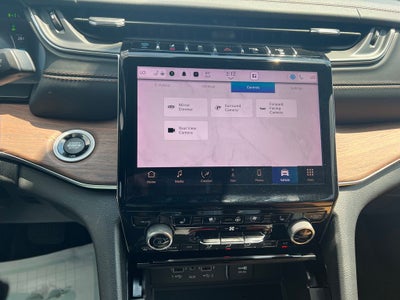 2022 Jeep Grand Cherokee Base