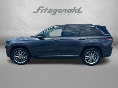 2022 Jeep Grand Cherokee Base