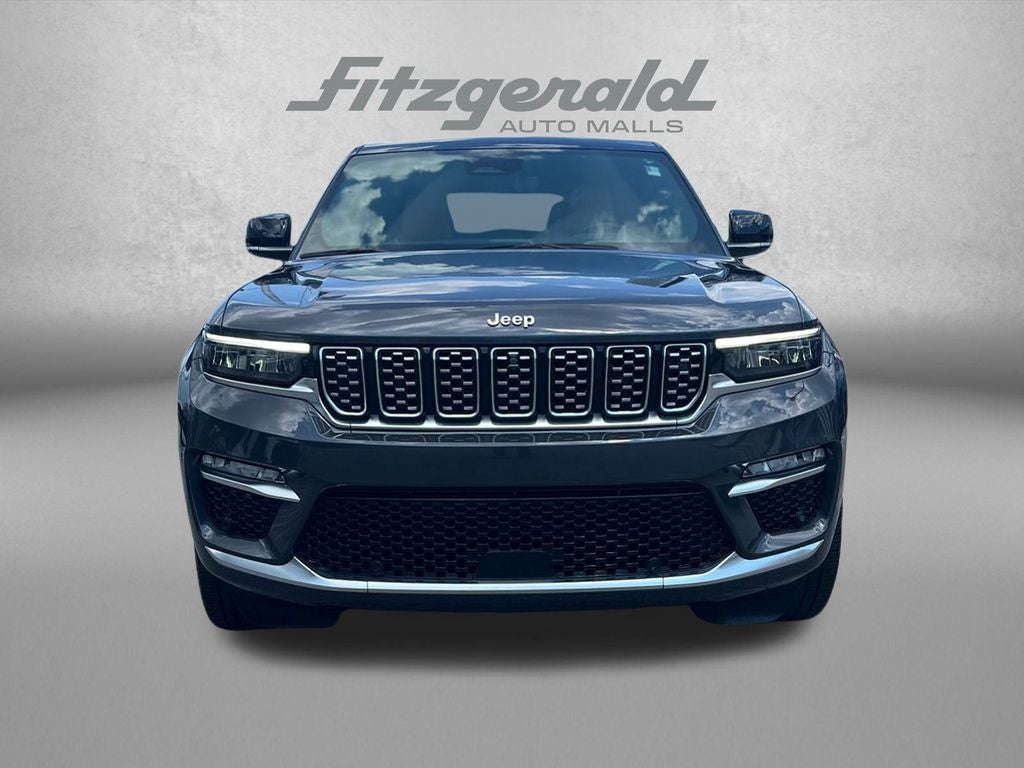 2022 Jeep Grand Cherokee Base