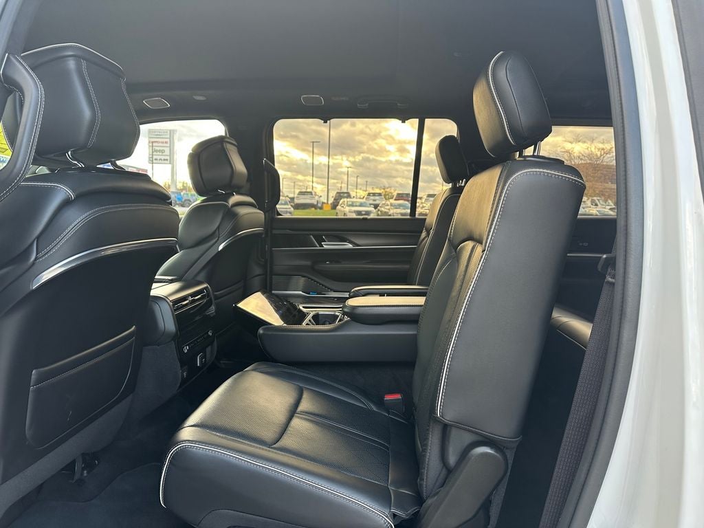 2024 Jeep Grand Wagoneer Series II