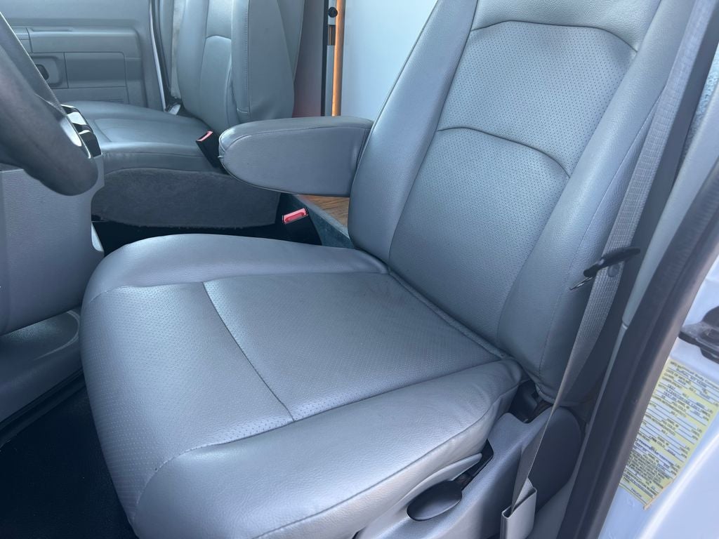2024 Ford E-350SD Base Cutaway