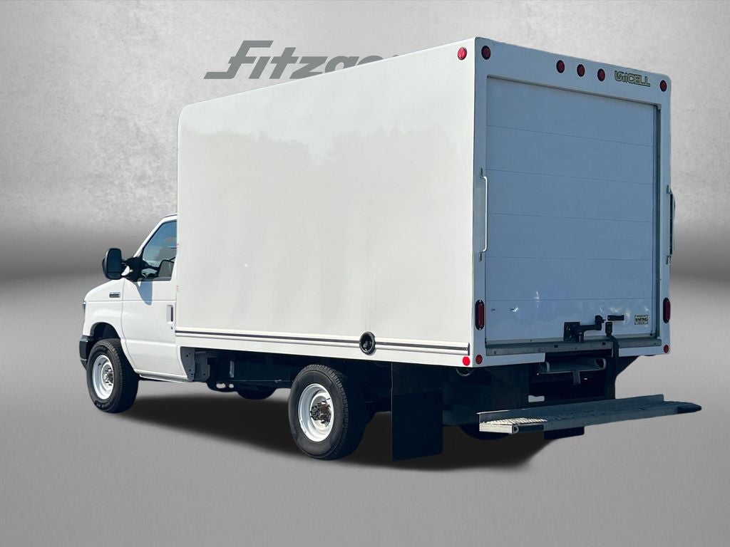 2024 Ford E-350SD Base Cutaway