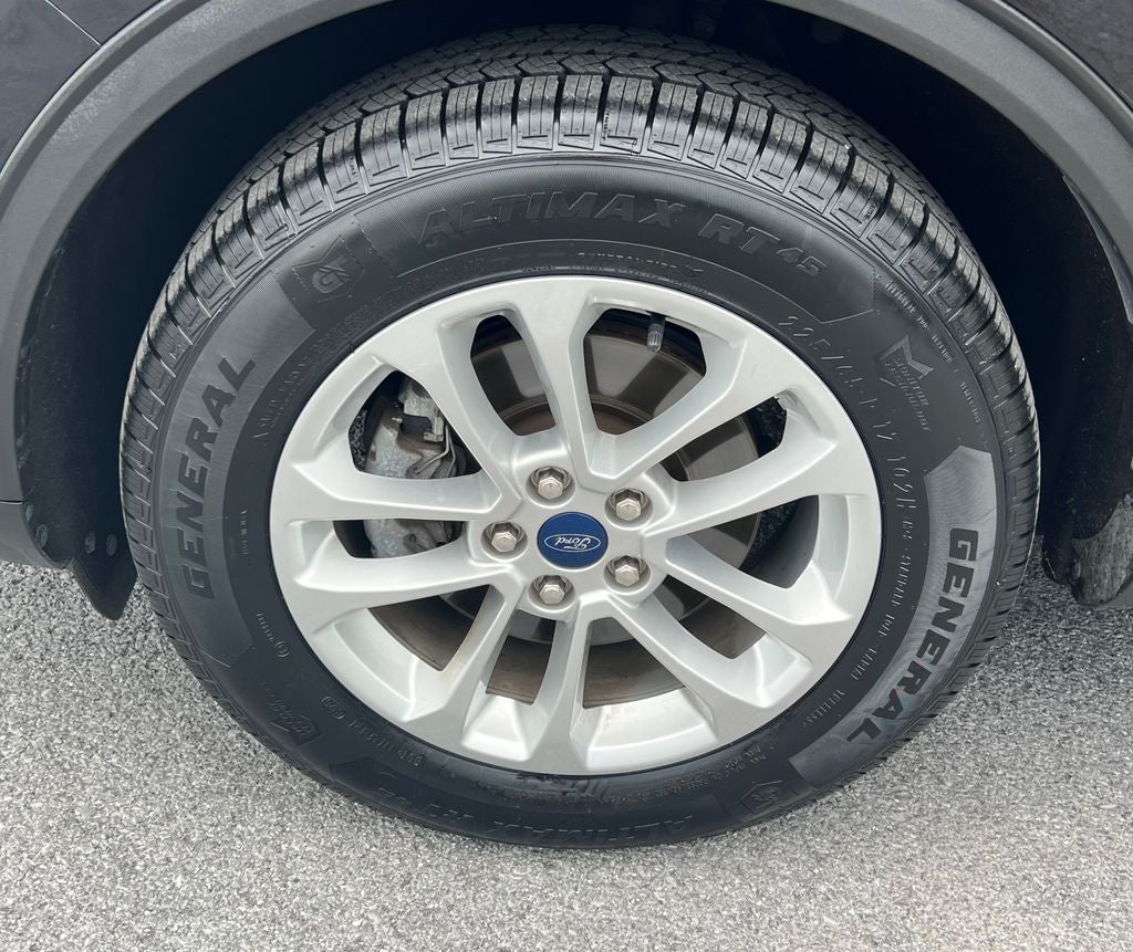 2020 Ford Escape SE