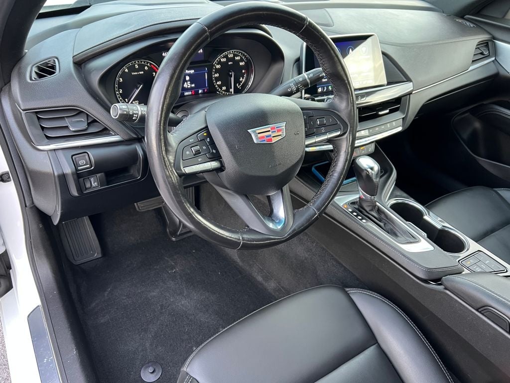 2023 Cadillac CT4 Luxury