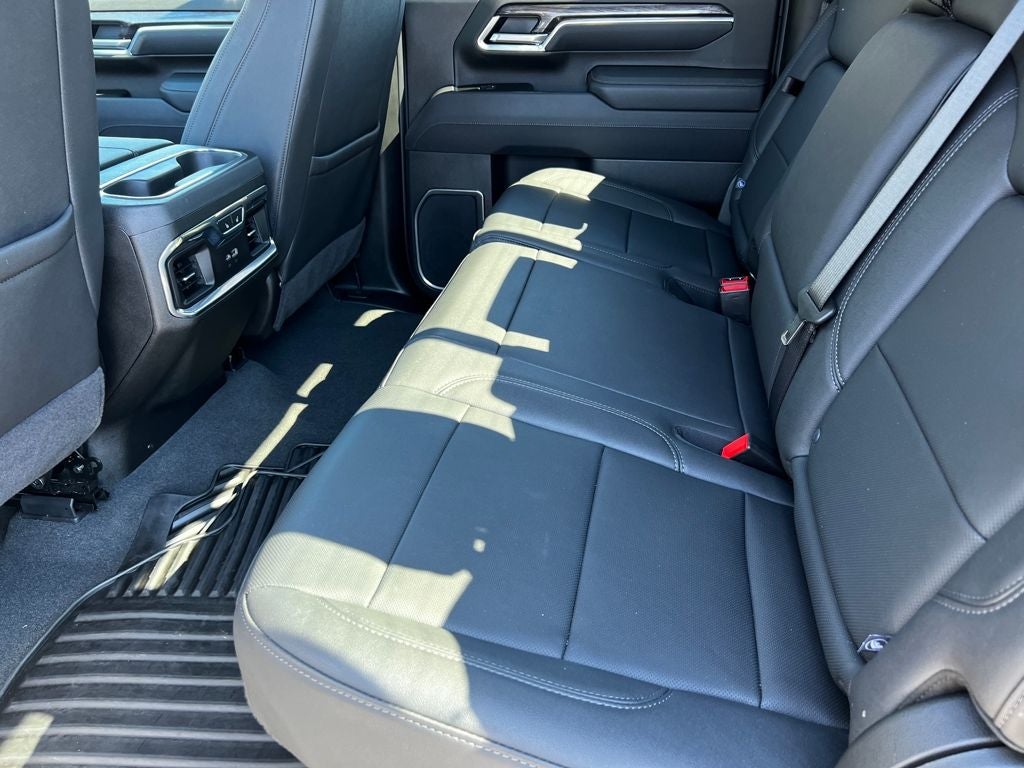 2025 Chevrolet Silverado 3500HD LTZ