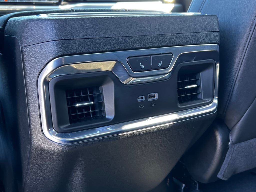 2025 Chevrolet Silverado 3500HD LTZ