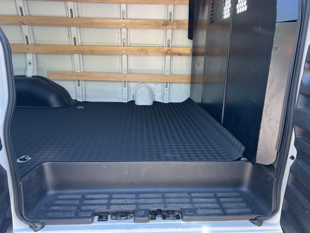 2024 Chevrolet Express 2500 Work Van Cargo