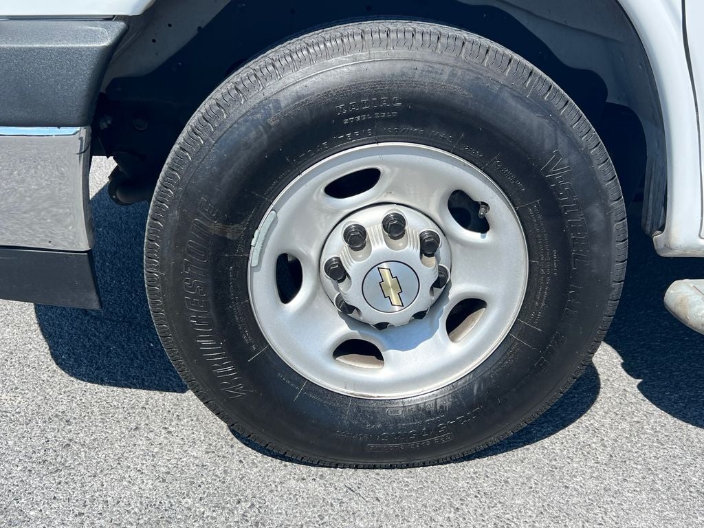 2024 Chevrolet Express 2500 Work Van Cargo
