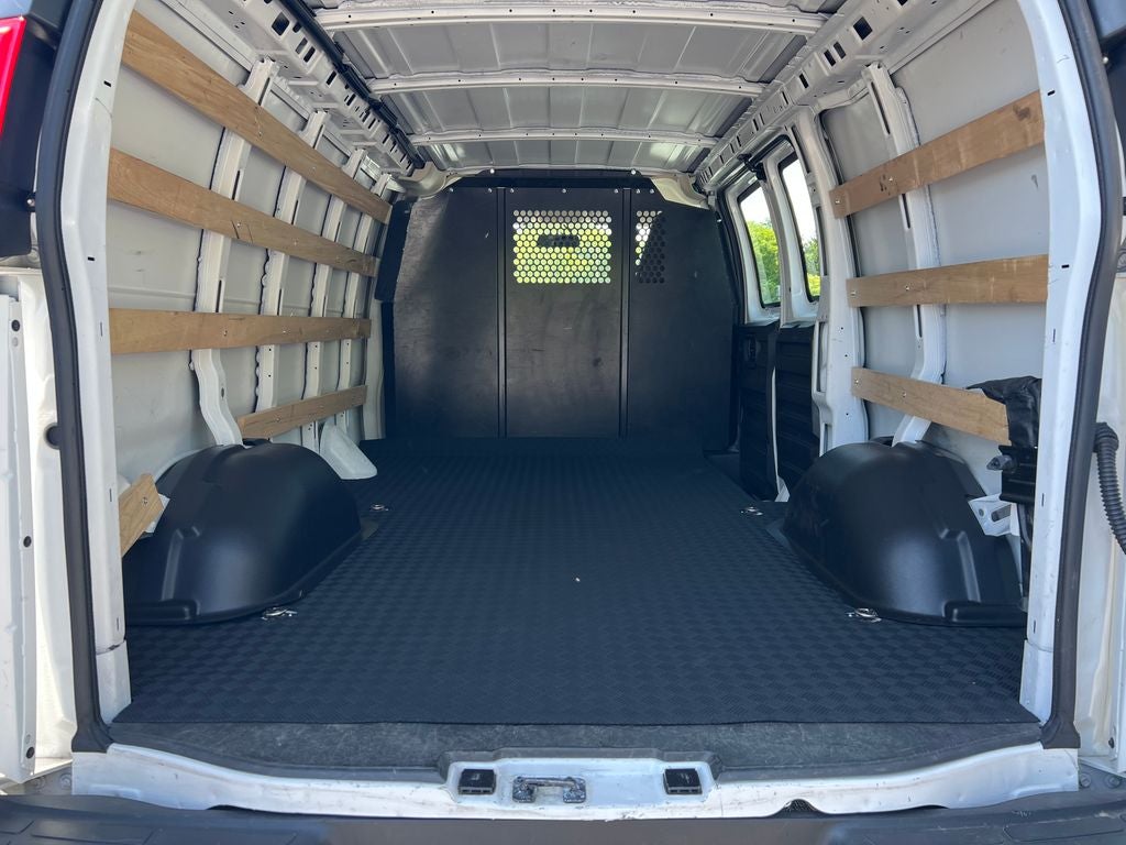 2024 Chevrolet Express 2500 Work Van Cargo