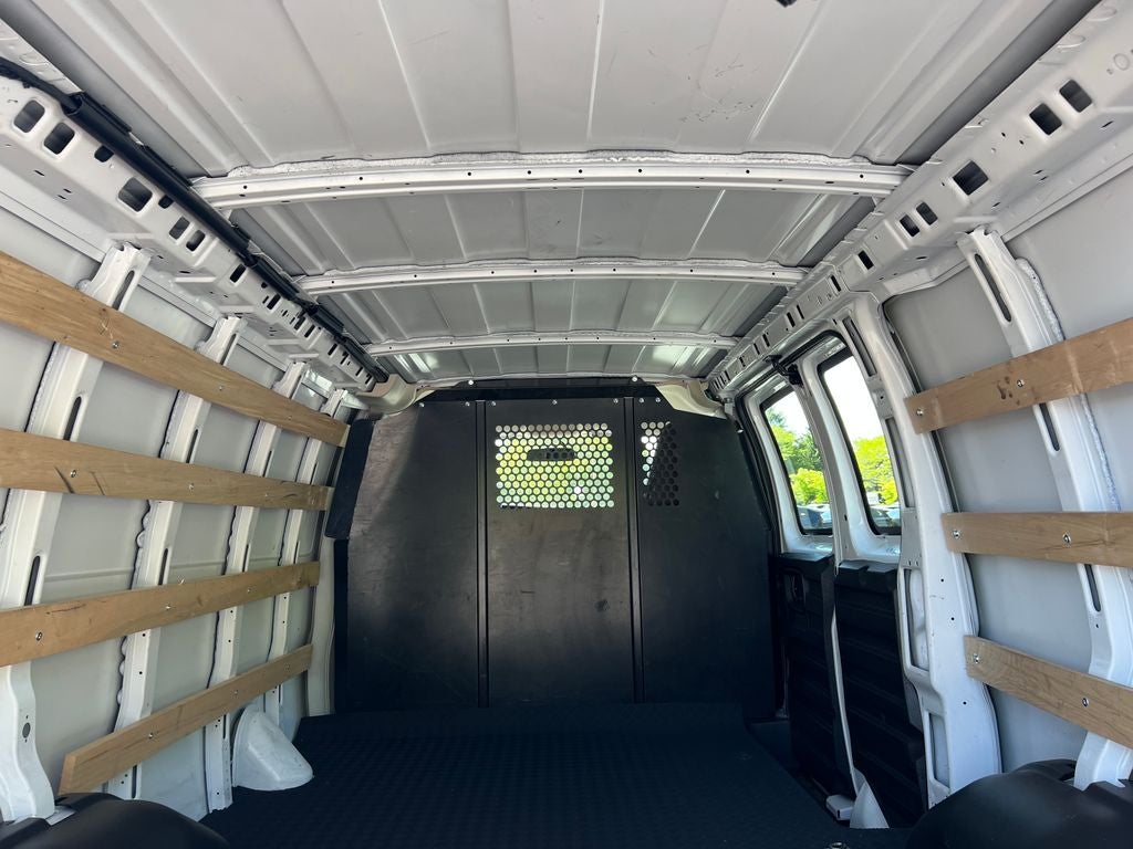 2024 Chevrolet Express 2500 Work Van Cargo
