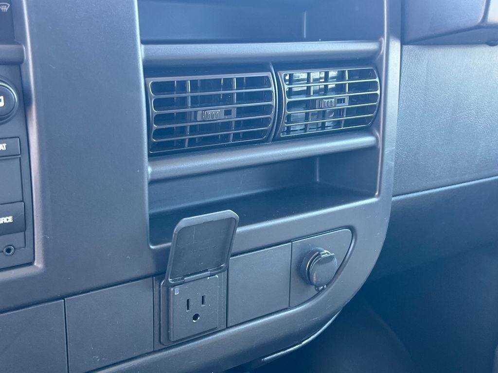 2024 Chevrolet Express 2500 Work Van Cargo