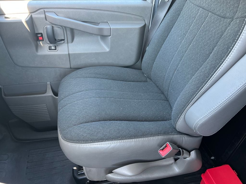 2024 Chevrolet Express 2500 Work Van Cargo