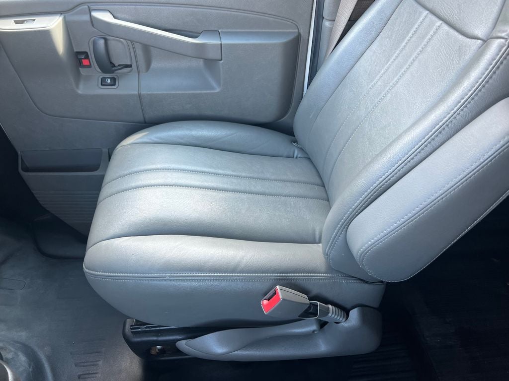 2023 Chevrolet Express 2500 Work Van Cargo