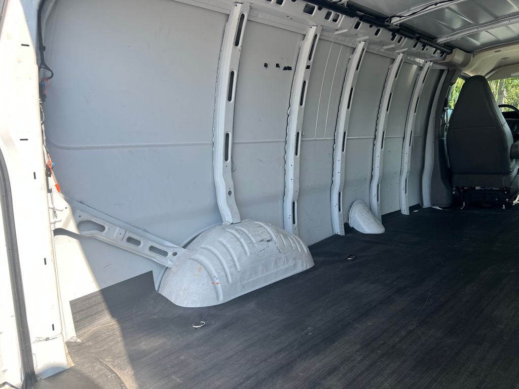 2023 Chevrolet Express 2500 Work Van Cargo
