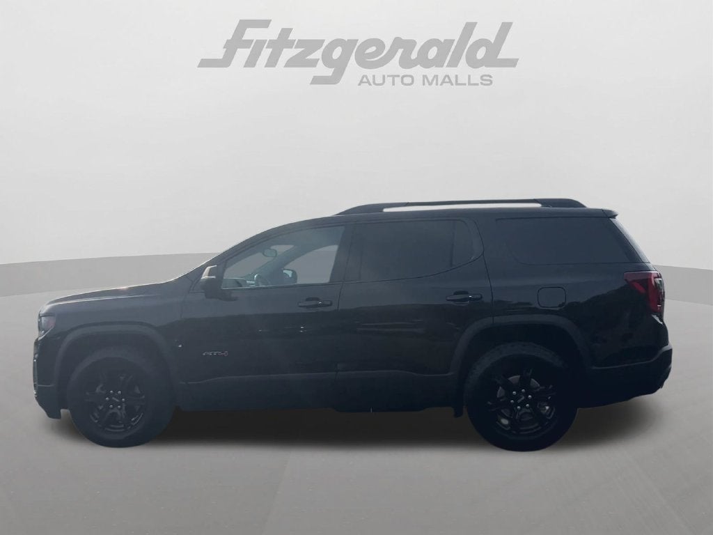 2023 GMC Acadia AT4