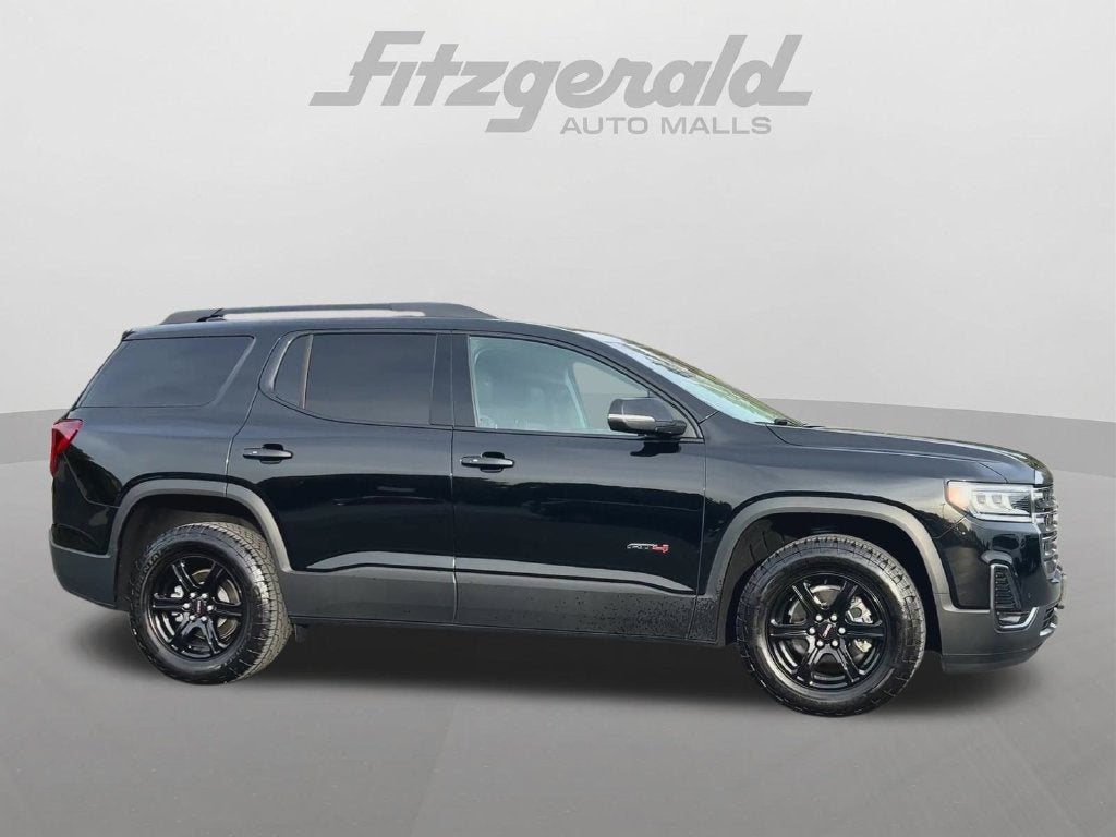 2023 GMC Acadia AT4