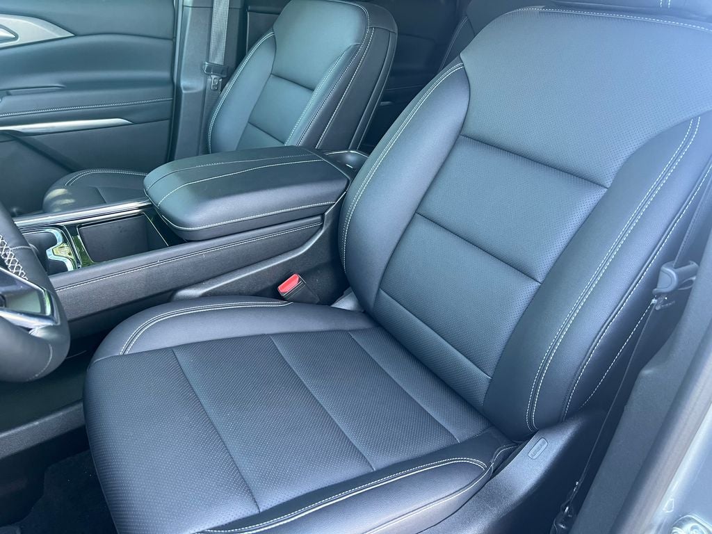 2026 Chevrolet Traverse LT 2LT
