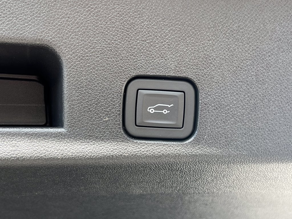 2025 Chevrolet Traverse LT 2LT