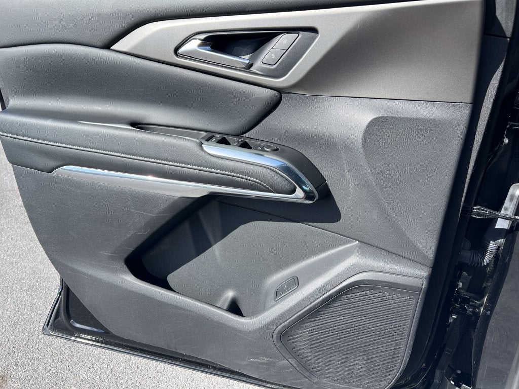 2025 Chevrolet Traverse LT 2LT