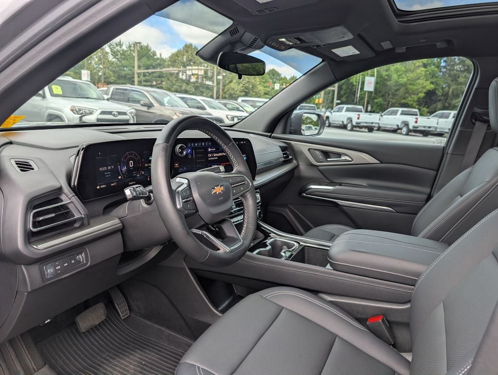 2025 Chevrolet Traverse LT 2LT