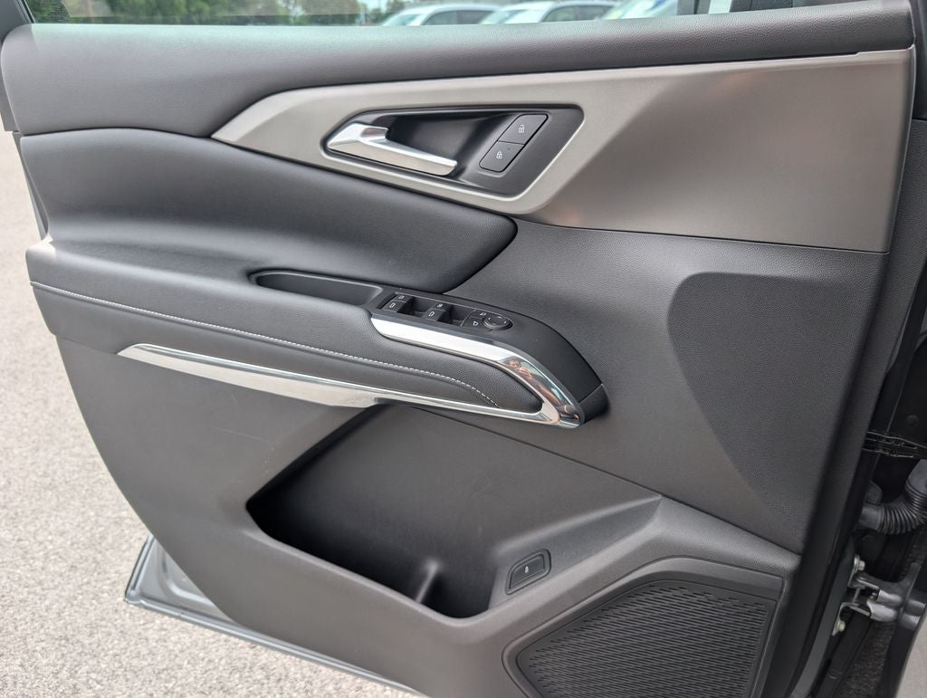 2025 Chevrolet Traverse LT 2LT