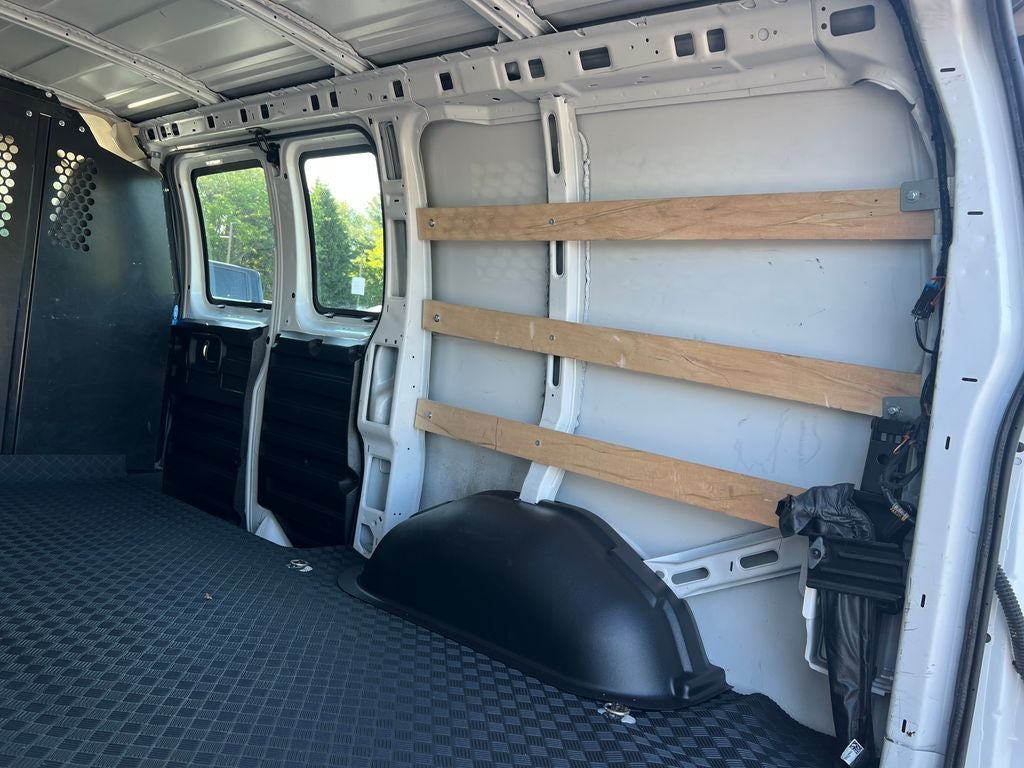 2024 GMC Savana 2500 Work Van