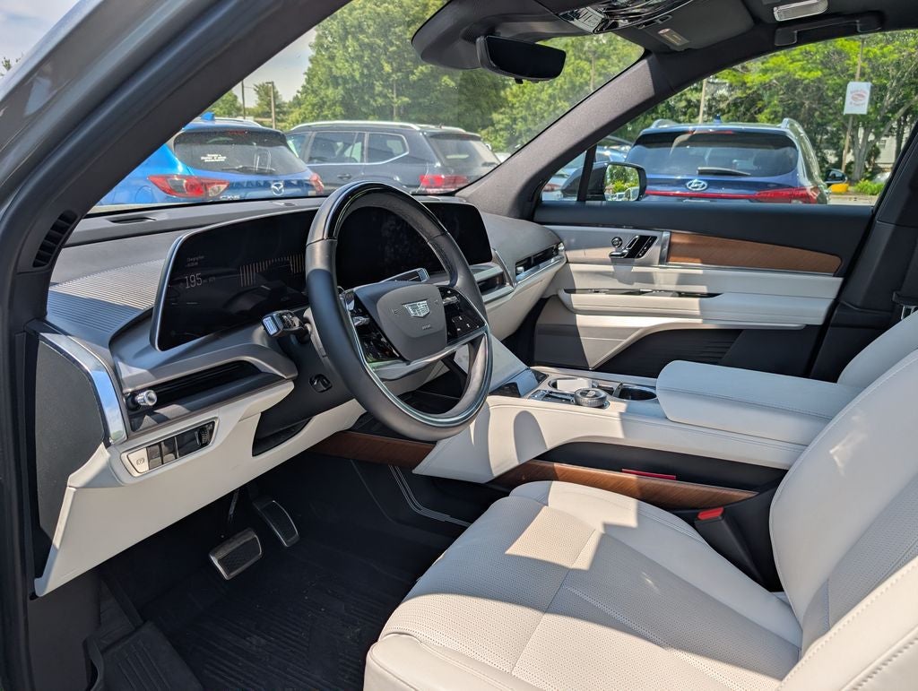 2026 Cadillac VISTIQ Sport