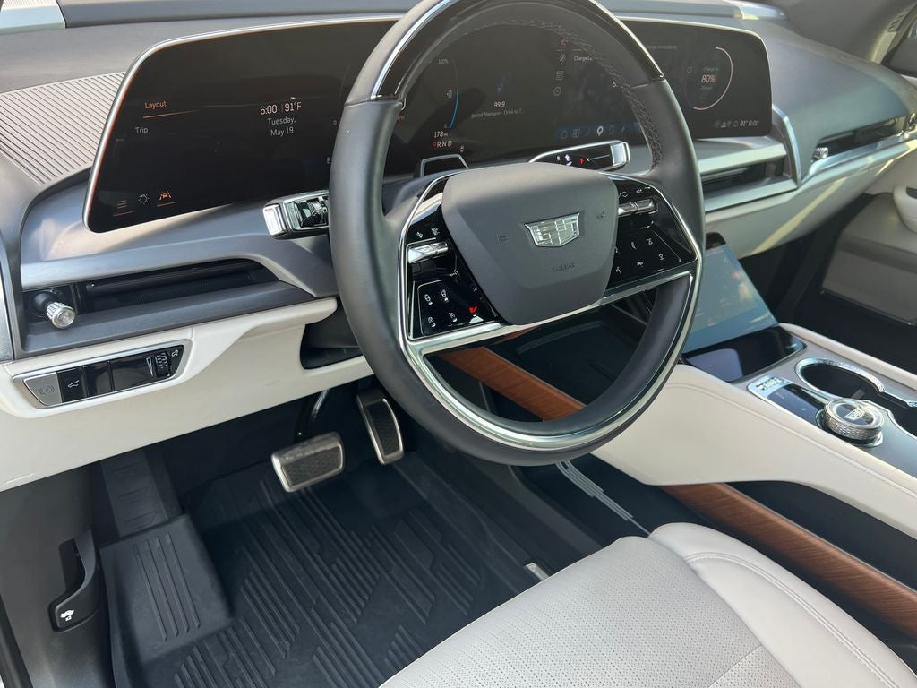 2026 Cadillac VISTIQ Sport