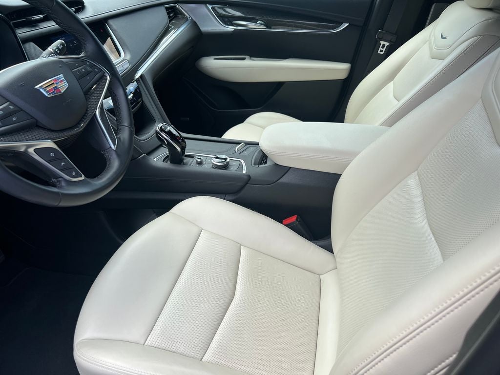 2022 Cadillac XT5 Sport