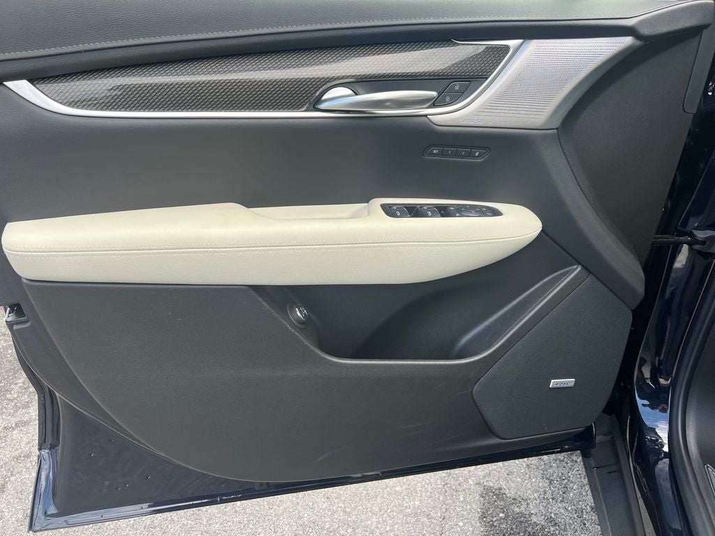 2022 Cadillac XT5 Sport