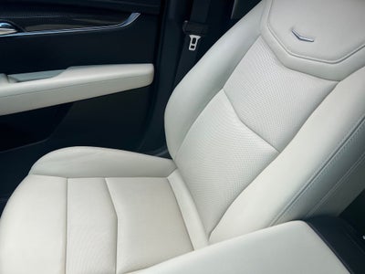 2022 Cadillac XT5 Sport