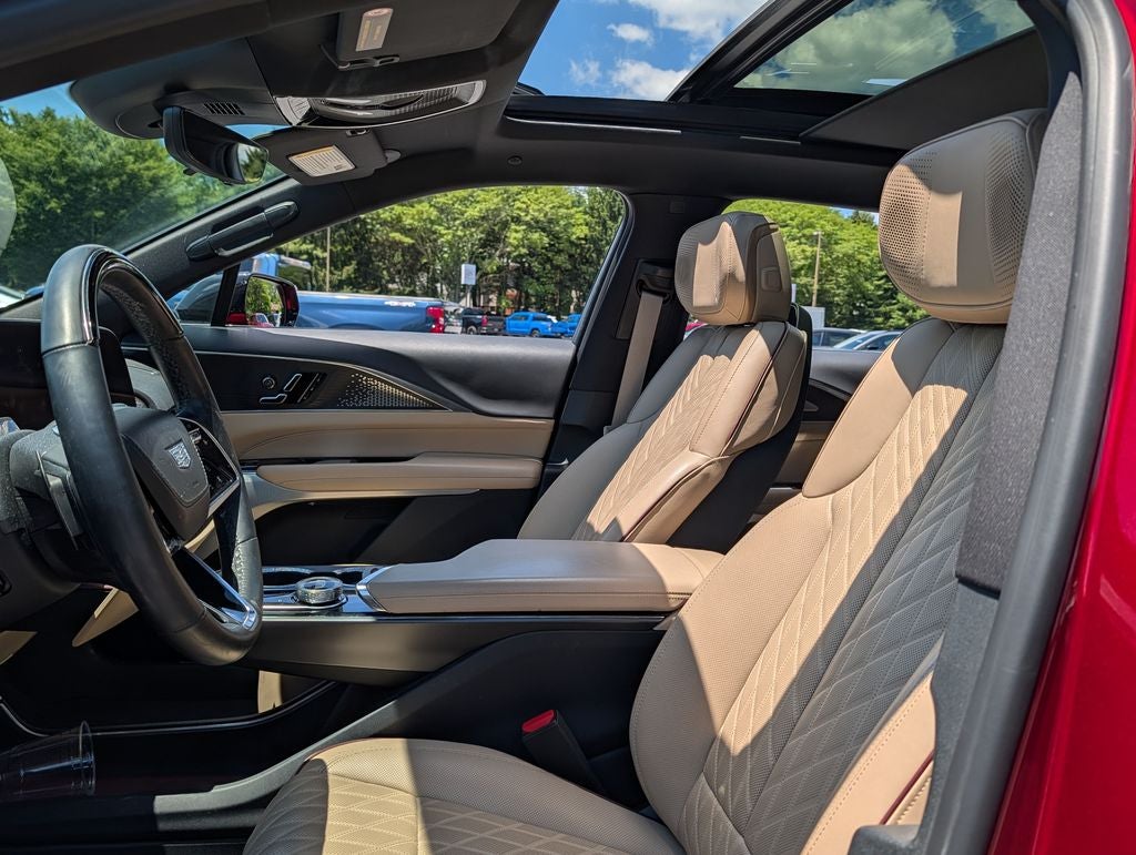 2024 Cadillac LYRIQ Sport