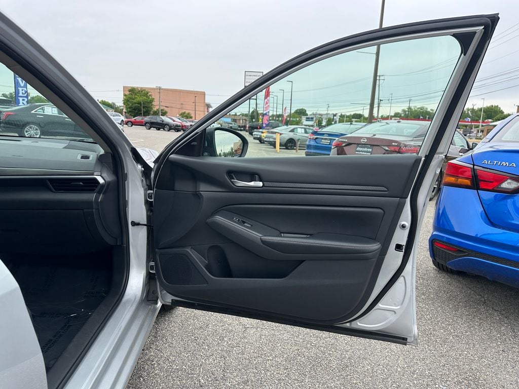 2025 Nissan Altima 2.5 SV