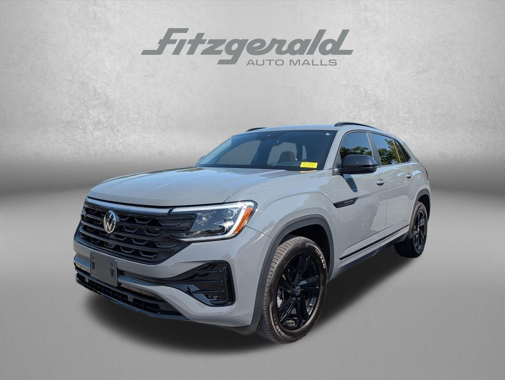 2025 Volkswagen Atlas Cross Sport 2.0T SEL R-Line Black