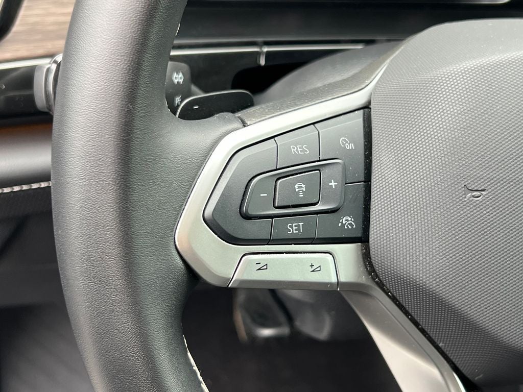 2025 Volkswagen Atlas 2.0T SEL