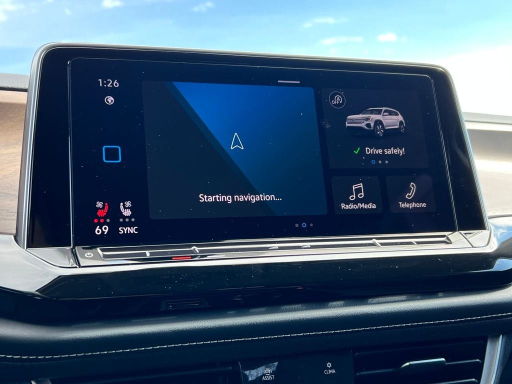 2025 Volkswagen Atlas 2.0T SE w/Technology