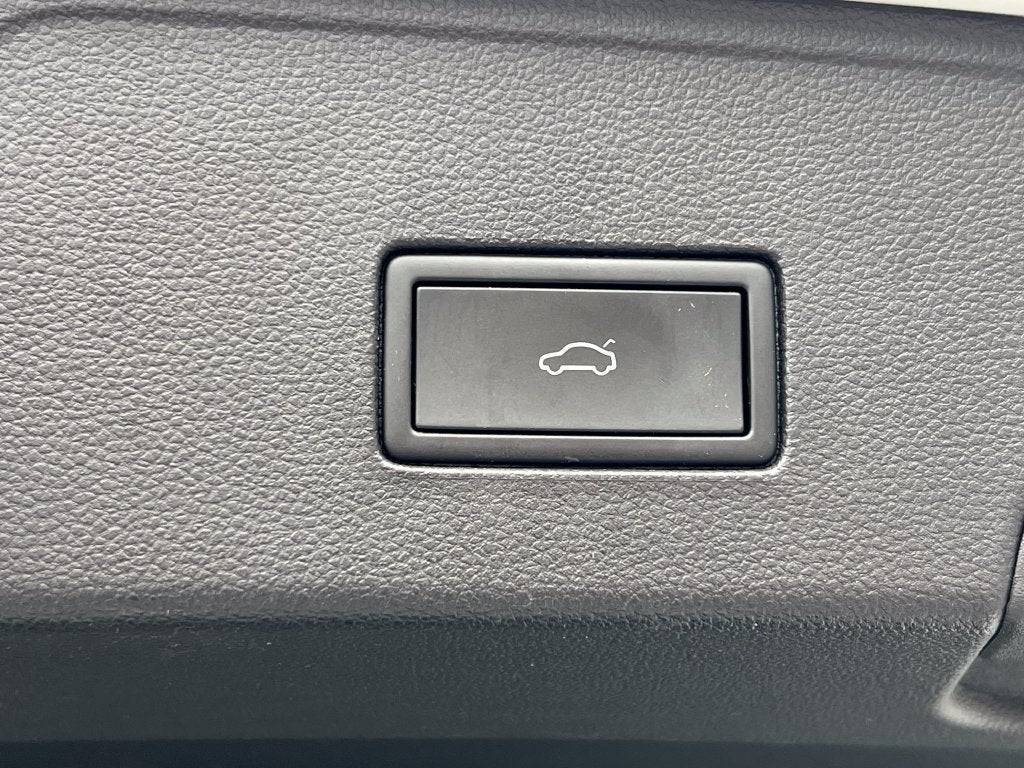 2021 Volkswagen Atlas Cross Sport 3.6L V6 SEL R-Line